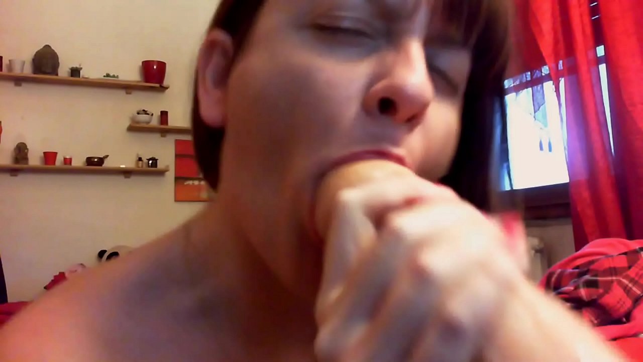 Skvelý orgazmus pre vašu špinavú sestru, otvorte ústa a vypite to všetko